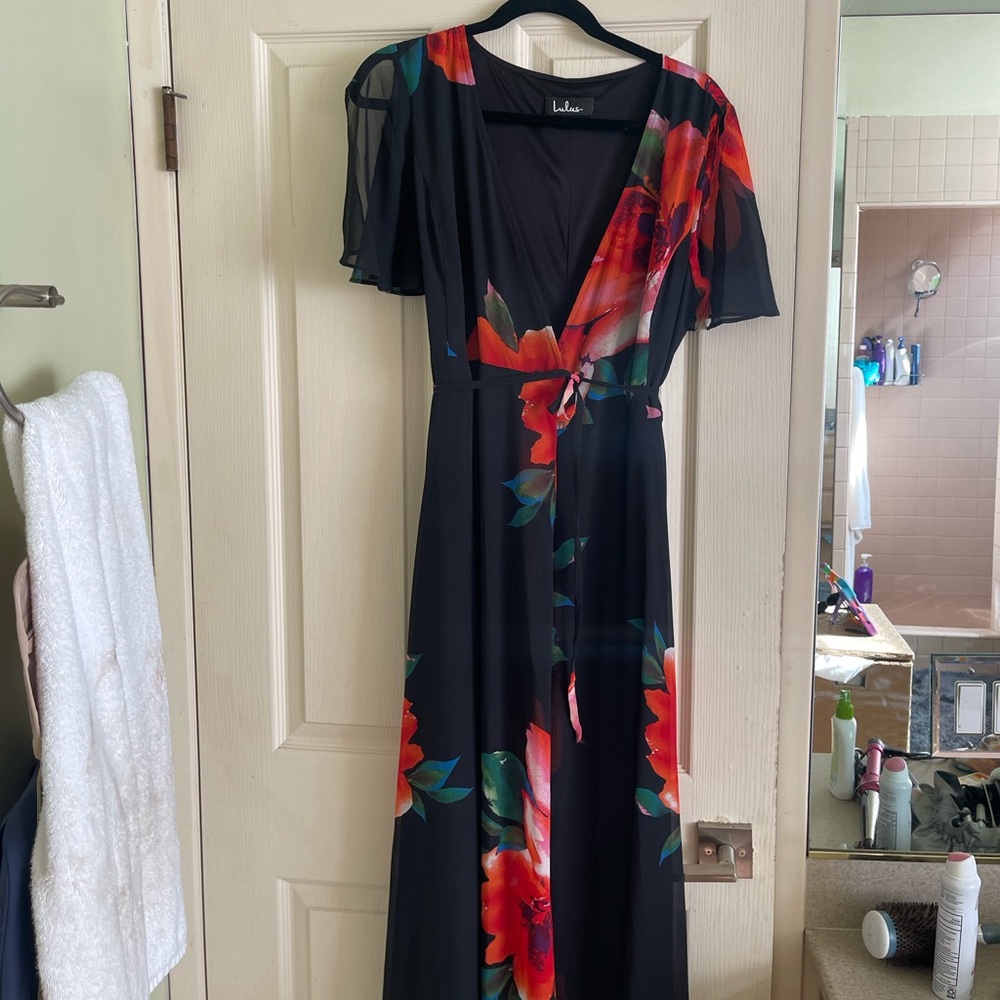Lulu's Sonic Bloom wrap maxi dress